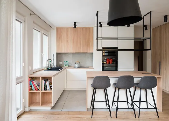 Saska Kepa Comfy Apartment