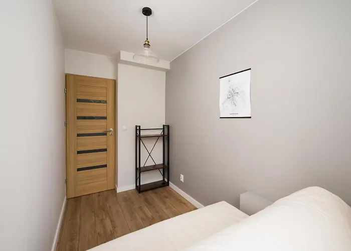 Saska Kepa Comfy Apartment