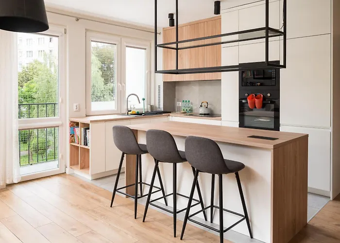 Saska Kepa Comfy Apartment